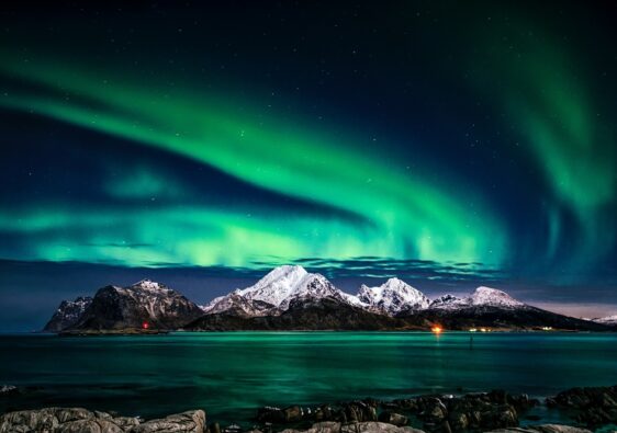 Aurora Borealis Explained - The northern lights phenomenon