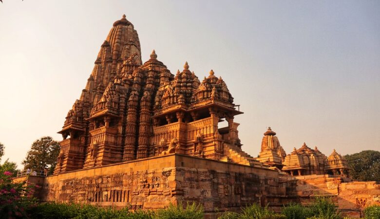 who built the Khajuraho Temples